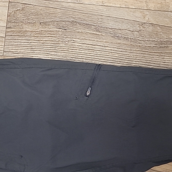 Eddie Bauer Gray short pants 12 - Picture 2 of 7